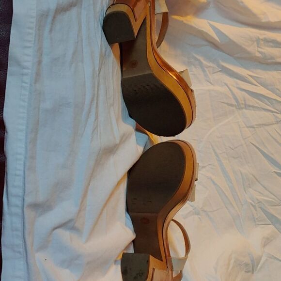 DianeāvonāFurstenbergĀ sizeā6āsandal - Picture 4 of 4